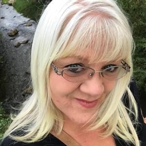 Meet your Posher, Colleen